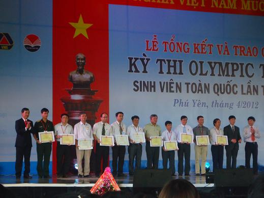 Sinh Viên trường ĐH Phạm Văn Đồng được vinh danh trong cuộc thi Olympic Toán sinh viên toàn quốc lần thứ 20  tại ĐH Phú Yên.