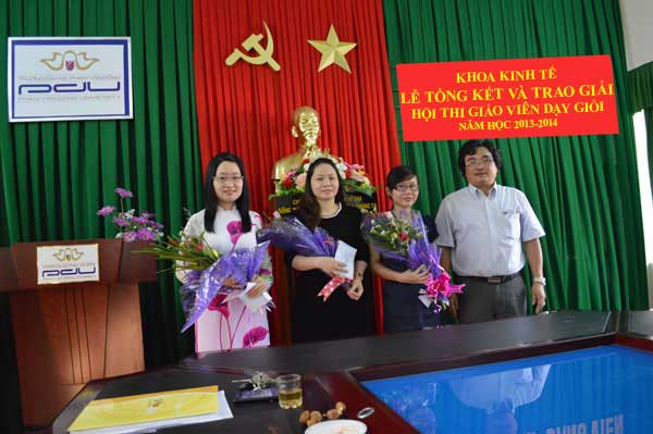 Khoa Kinh tế tổng kết hội thi giáo viên dạy giỏi năm học 2013 - 2014