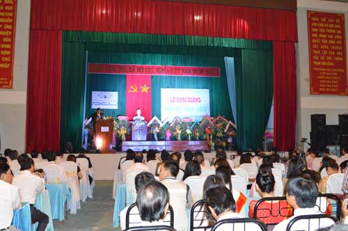 Trường Đại học Phạm Văn Đồng tổ chức Lễ khai giảng năm học 2014 - 2015