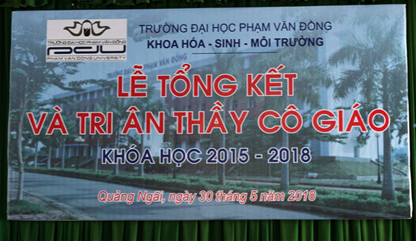 Khoa Hóa - Sinh - Môi trường tổ chức lễ tổng kết và tri ân thầy cô giáo khóa học 2015 - 2018