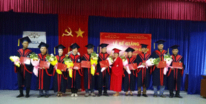 Lễ Trao bằng Cử nhân Luật, niên khóa 2014-2018.